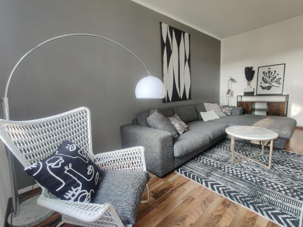 Inikama: Designer Apartment Im Gruenen - Netflix Rosengarten  Εξωτερικό φωτογραφία