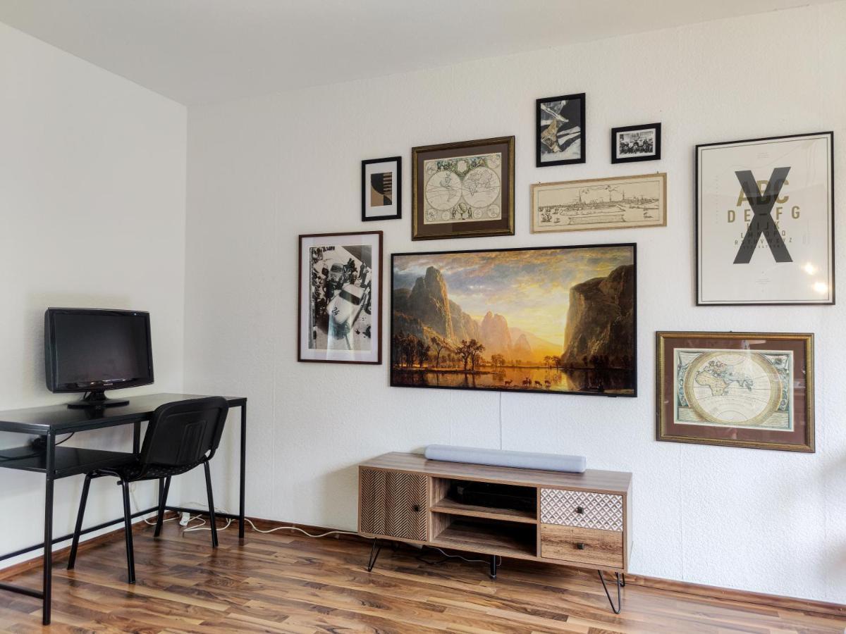 Inikama: Designer Apartment Im Gruenen - Netflix Rosengarten  Εξωτερικό φωτογραφία